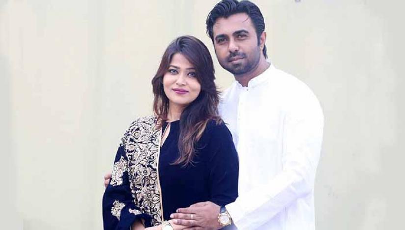 সংসার ভাঙল অপূর্বর