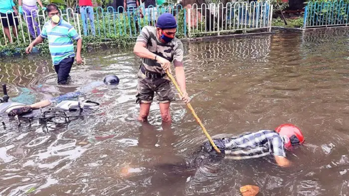 আমফানে পশ্চিমবঙ্গে মৃত বেড়ে ৮০