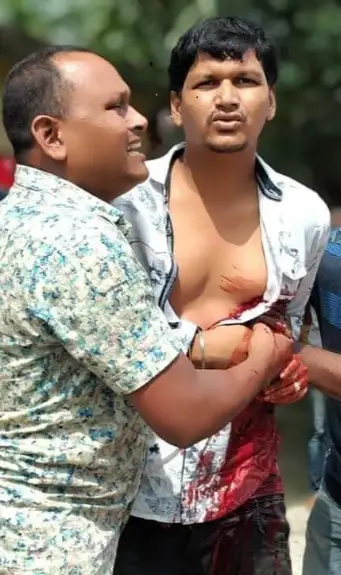 বাউফলে যুবলীগ নেতা খুনের ঘটনায় মেয়র ও সাংবাদিকসহ ৩৫ জনের বিরুদ্ধে মামলা বাউফলে যুবলীগ নেতা খুনের ঘটনায় মেয়র ও সাংবাদিকসহ ৩৫ জনের বিরুদ্ধে মামলা