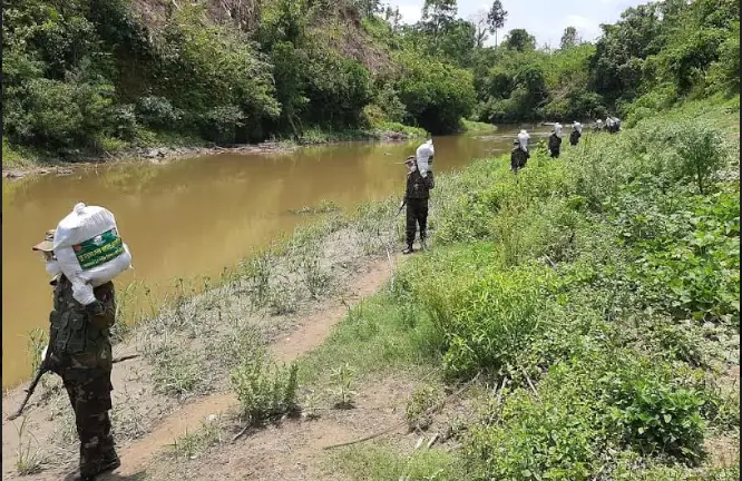 পাহাড়ে সেনাবাহিনীর মানবিক সহায়তা অব্যাহত