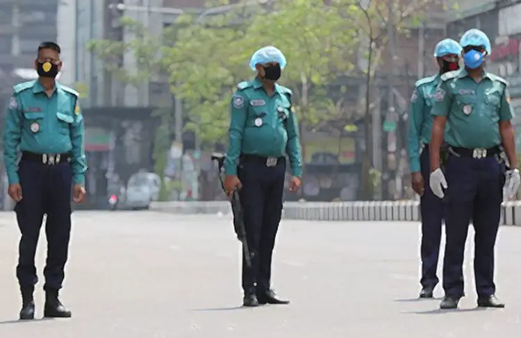 আইনশৃঙ্খলা বাহিনীকে স্বাস্থ্যবিধি পালনের নির্দেশ