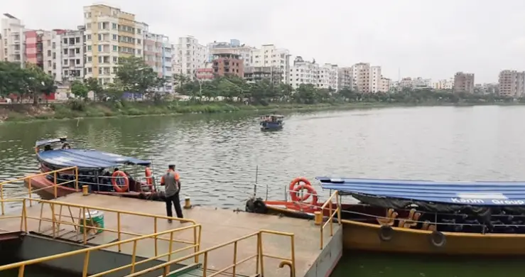চলাচল শুরু করল হাতিরঝিলের ওয়াটার ট্যাক্সিও চলাচল শুরু করল হাতিরঝিলের ওয়াটার ট্যাক্সিও
