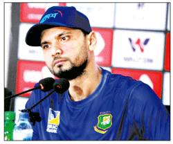 চিকিৎসকের পরামর্শ মেনে চলছেন মাশরাফি চিকিৎসকের পরামর্শ মেনে চলছেন মাশরাফি