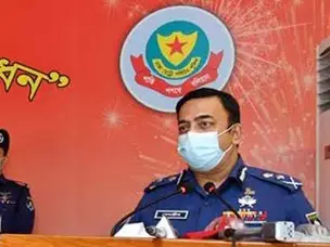 পুলিশের সেবা জনগণের দোরগোড়ায় নিয়ে যেতে হবে : ড. বেনজীর পুলিশের সেবা জনগণের দোরগোড়ায় নিয়ে যেতে হবে : ড. বেনজীর