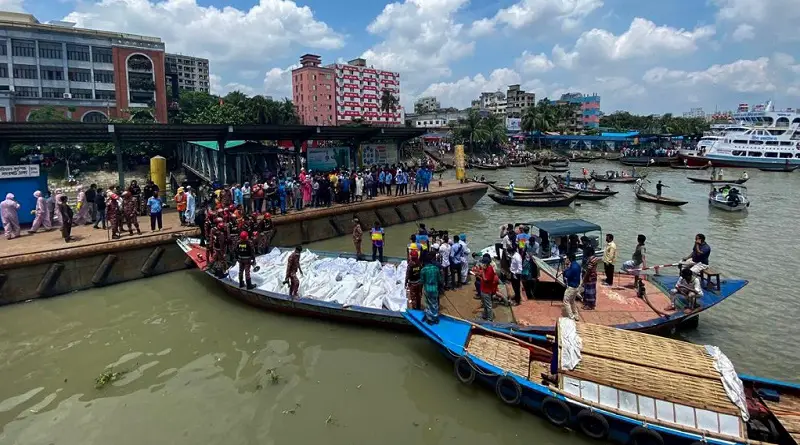 মাস্টার ছাড়াই পরিচালিত হচ্ছিল ডুবে যাওয়া লঞ্চটি