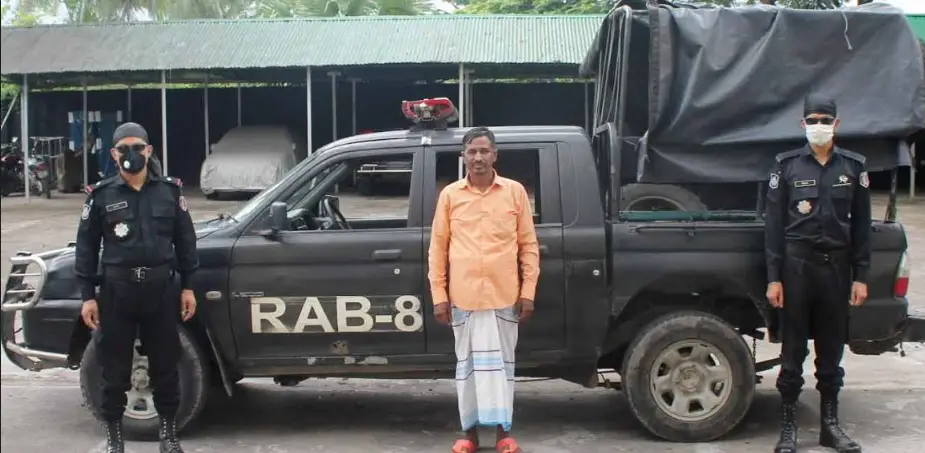 মাদারীপুরে লিবিয়ায় মানব পাচার চক্রের আরও এক সদস্য গ্রেফতার মাদারীপুরে লিবিয়ায় মানব পাচার চক্রের আরও এক সদস্য গ্রেফতার
