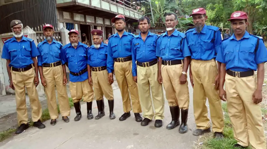 গ্রাম পুলিশকে জাতীয় বেতন স্কেলে অন্তর্ভুক্ত করার নির্দেশ গ্রাম পুলিশকে জাতীয় বেতন স্কেলে অন্তর্ভুক্ত করার নির্দেশ