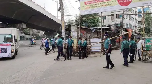 ওয়ারীতে লকডাউন কার্যকর