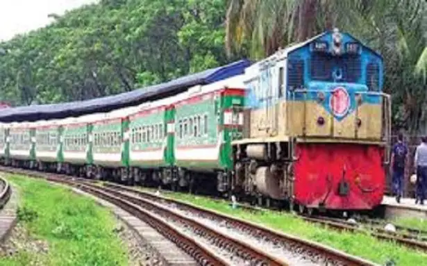 মার্চের ট্রেনযাত্রা বাতিলের টিকিটের টাকা ফেরত দেবে রেলওয়ে মার্চের ট্রেনযাত্রা বাতিলের টিকিটের টাকা ফেরত দেবে রেলওয়ে