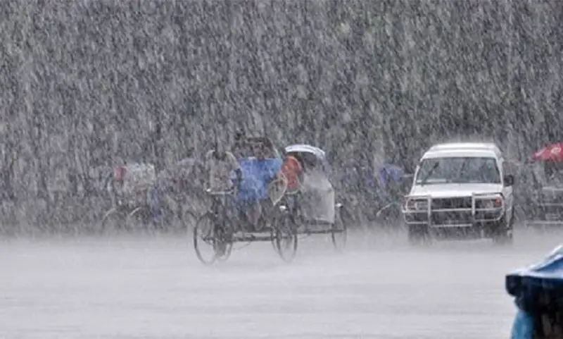 ভারি বৃষ্টিতে বন্যা পরিস্থিতি অবনতির আশঙ্কা ভারি বৃষ্টিতে বন্যা পরিস্থিতি অবনতির আশঙ্কা