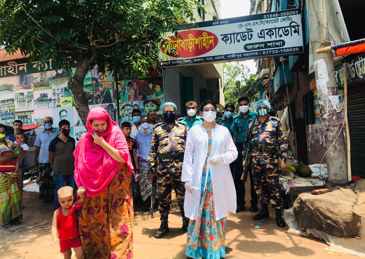 গাজীপুরে সরকারী নির্দেশ অমান্য করায় শাহীন ক্যাডেট একাডেমীকে জরিমানা গাজীপুরে সরকারী নির্দেশ অমান্য করায় শাহীন ক্যাডেট একাডেমীকে জরিমানা