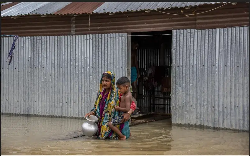 গাইবান্ধায় বন্যা পরিস্থিতির অবনতি গাইবান্ধায় বন্যা পরিস্থিতির অবনতি