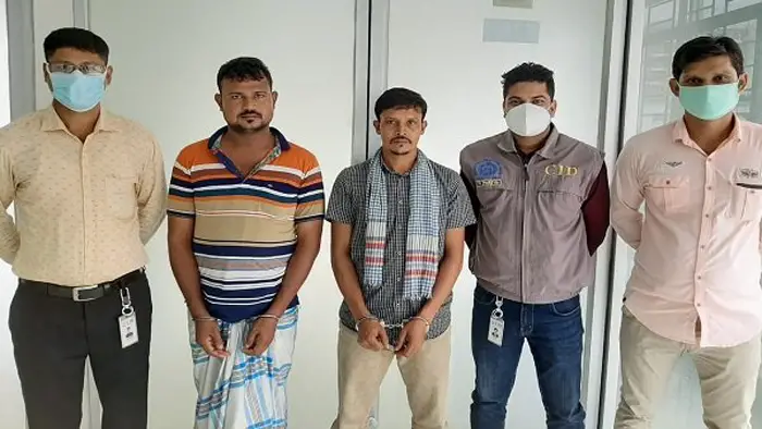 নাইজেরিয়ান প্রতারক গ্রুপের মূলহোতাসহ গ্রেফতার ৩ নাইজেরিয়ান প্রতারক গ্রুপের মূলহোতাসহ গ্রেফতার ৩
