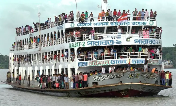 লঞ্চে মোটরসাইকেল বহনে নিষেধাজ্ঞা লঞ্চে মোটরসাইকেল বহনে নিষেধাজ্ঞা