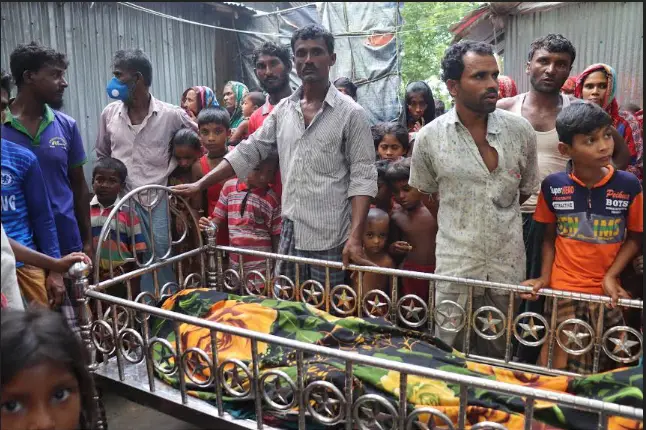 হাতিয়ায় মাছধরা ট্রলার ডুবি, এক জেলের মৃতদেহ উদ্ধার হাতিয়ায় মাছধরা ট্রলার ডুবি, এক জেলের মৃতদেহ উদ্ধার