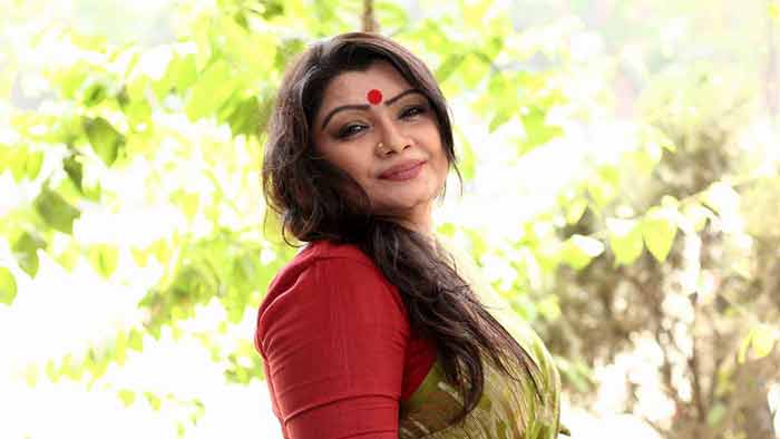 অভিনেত্রী তাজিন আহমেদের জন্মদিন আজ অভিনেত্রী তাজিন আহমেদের জন্মদিন আজ