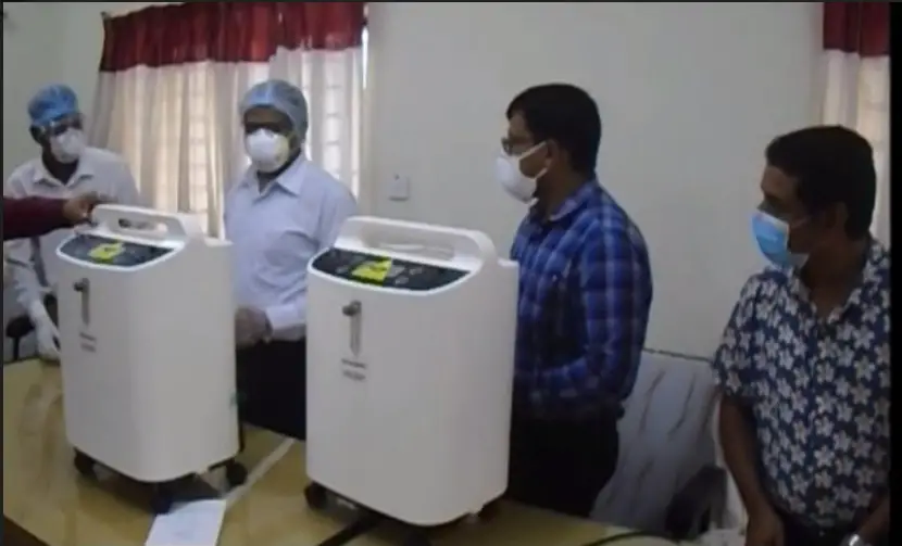 ঝালকাঠি সদর হাসপাতালে অক্সিজেন কনসেলেটর মেশিন হস্তান্তর ঝালকাঠি সদর হাসপাতালে অক্সিজেন কনসেলেটর মেশিন হস্তান্তর
