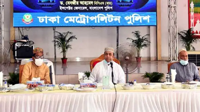 জনগণের পুলিশ হয়ে থাকতে চাই : আইজিপি জনগণের পুলিশ হয়ে থাকতে চাই : আইজিপি