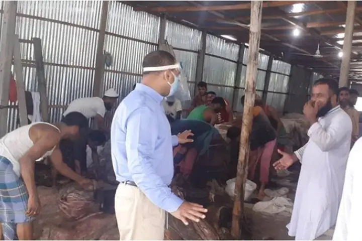 সাভারের চামড়া শিল্প নগরীতে ভোক্তা অধিকারের অভিযান সাভারের চামড়া শিল্প নগরীতে ভোক্তা অধিকারের অভিযান