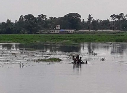 চামড়া পাচার রোধে সীমান্তে বিজিবির কড়া নজরদারি চামড়া পাচার রোধে সীমান্তে বিজিবির কড়া নজরদারি