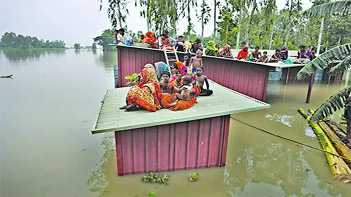 কুড়িগ্রামে দুর্ভোগে বানভাসী মানুষ