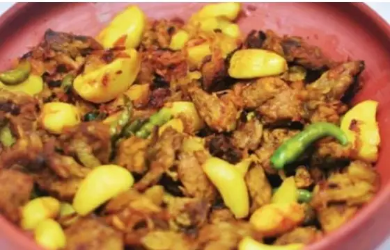 রসুনে গরুর ঝুরি ভাজা রসুনে গরুর ঝুরি ভাজা