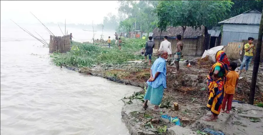 বন্যার কোথাও উন্নতি কোথাও অবনতি ॥ নতুন এলাকা প্লাবিত