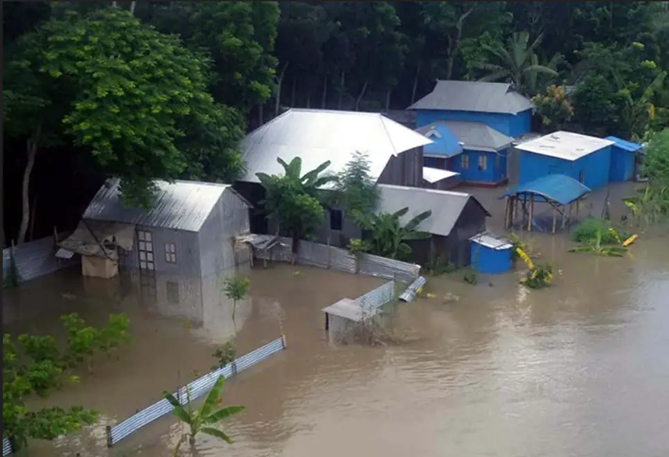 গোপালগঞ্জে মধুমতি বিলরুট ক্যানেলের পানি বিপদসীমা স্পর্শ করেছে