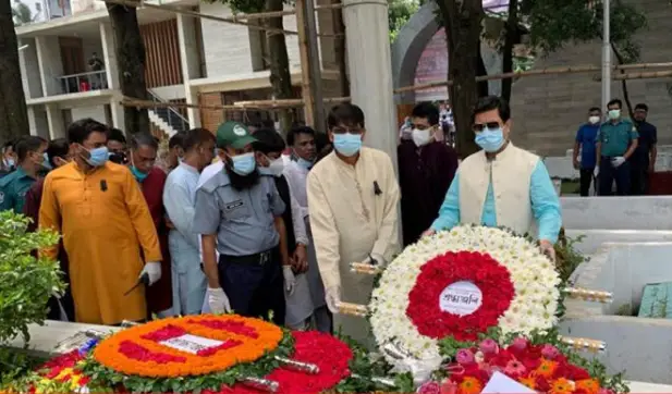 বঙ্গমাতা নিরবে নিভৃতে বাঙালী জাতির স্বাধীনতার জন্য কাজ করে গেছেন॥ তাপস