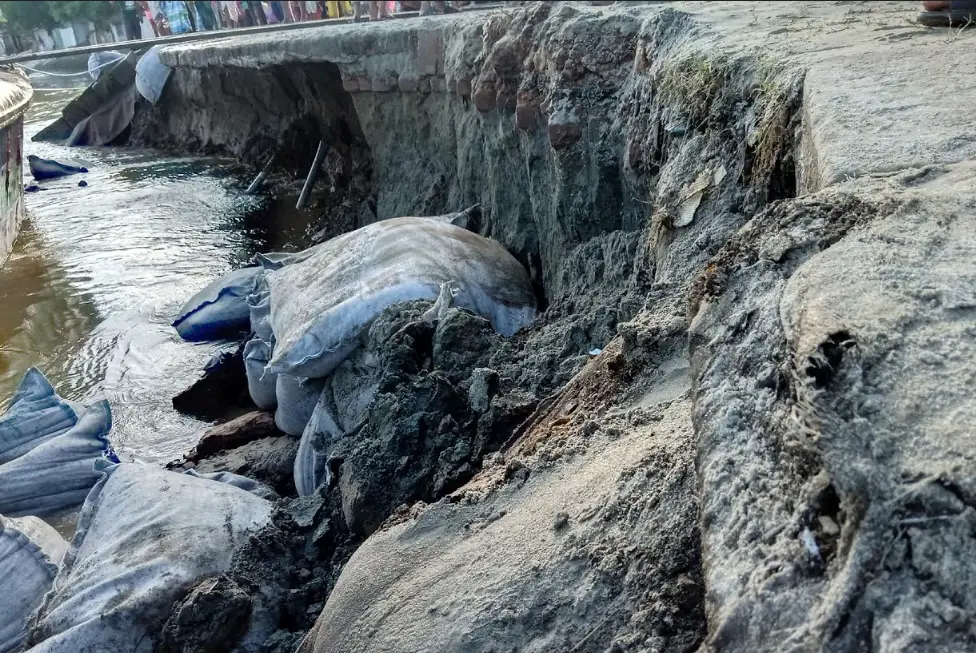 চাঁদপুর শহর রক্ষা বাঁধে আবারও ভয়াবহ ভাঙ্গন