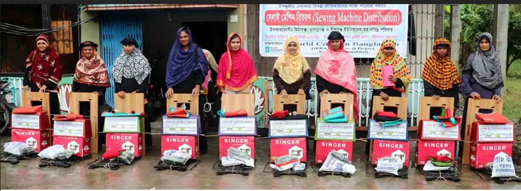 বিধবা স্বামী পরিত্যক্তা হতদরিদ্র ১০ নারীকে সেলাই মেশিন প্রদান