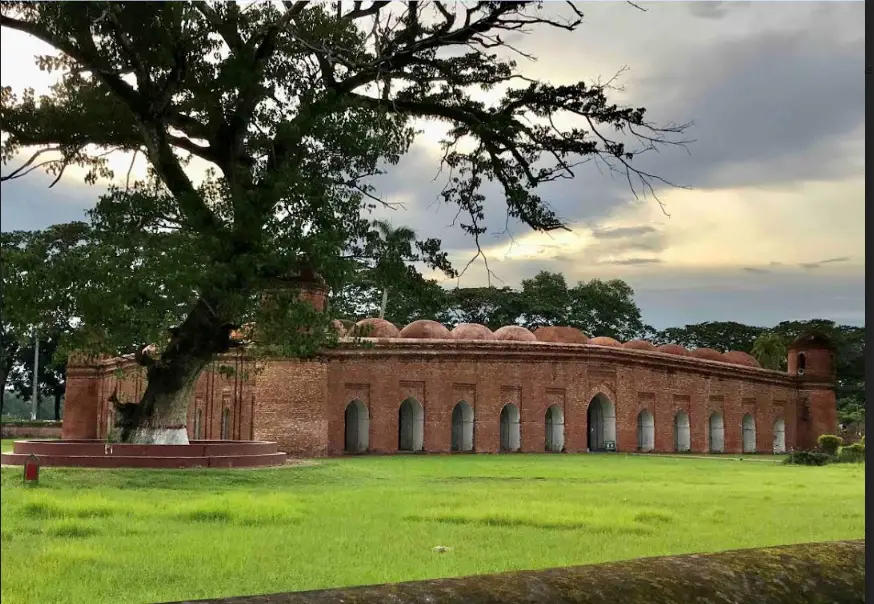 অবশেষে দর্শনার্থীদের জন্য উন্মুক্ত ষাটগম্বুজ মসজিদ ও যাদুঘর