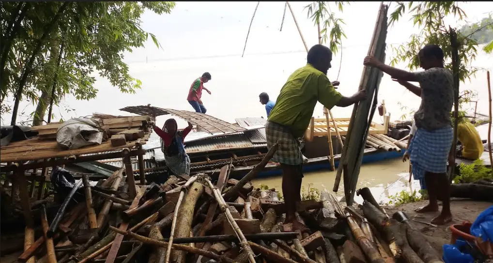 তিস্তার ভাঙ্গনে কুড়িগ্রাম ও গাইবান্ধার ৩ শতাধিক বাড়িঘর বিলীন