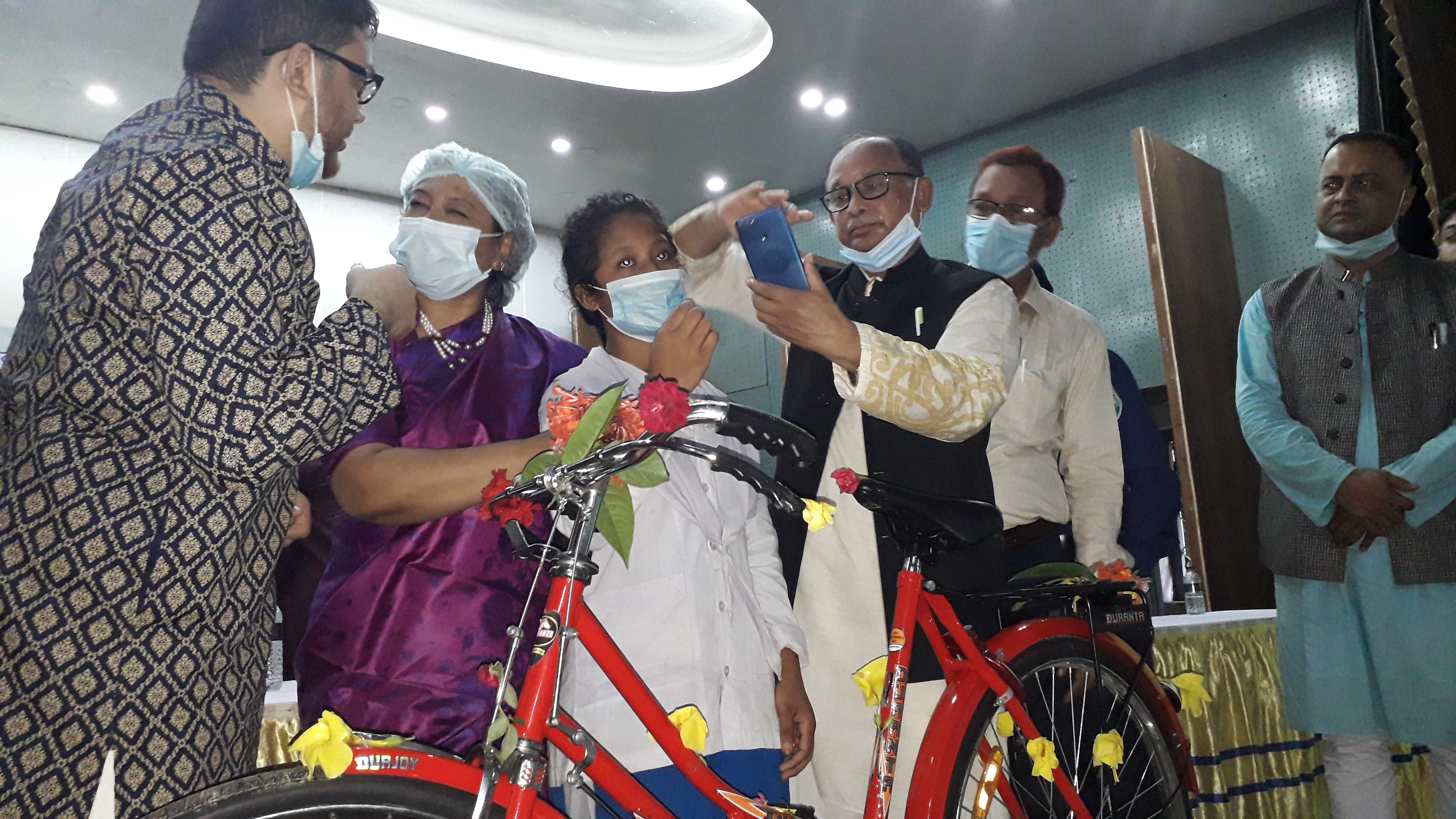 সবুজ পাতা মোবাইল এ্যাপস বিশেষ ভুমিকা রাখতে সক্ষম হবে: রেলপথ মন্ত্রী সবুজ পাতা মোবাইল এ্যাপস বিশেষ ভুমিকা রাখতে সক্ষম হবে: রেলপথ মন্ত্রী
