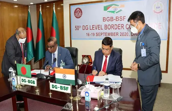 যেসব সিদ্ধান্ত হল বিজিবি-বিএসএফ বৈঠকে যেসব সিদ্ধান্ত হল বিজিবি-বিএসএফ বৈঠকে