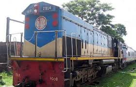 ১৩ ঘণ্টা পর নারায়ণগঞ্জের ট্রেন চালু ১৩ ঘণ্টা পর নারায়ণগঞ্জের ট্রেন চালু