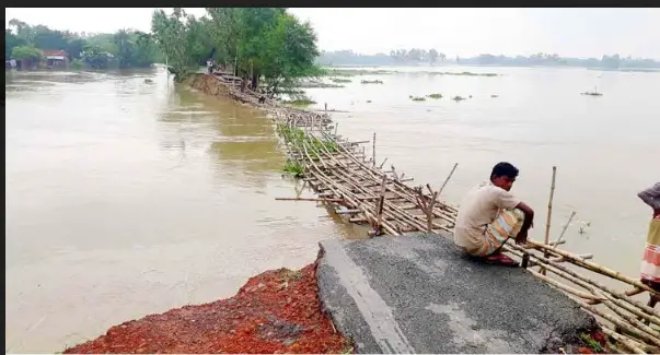 নওগাঁয় প্রধান দু’টি নদীর পানি বৃদ্ধি অব্যাহত