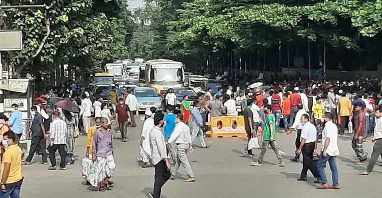 সুনির্দিষ্ট আশ্বাস না পেলে রাজপথ ছাড়বেন না সৌদি প্রবাসীরা