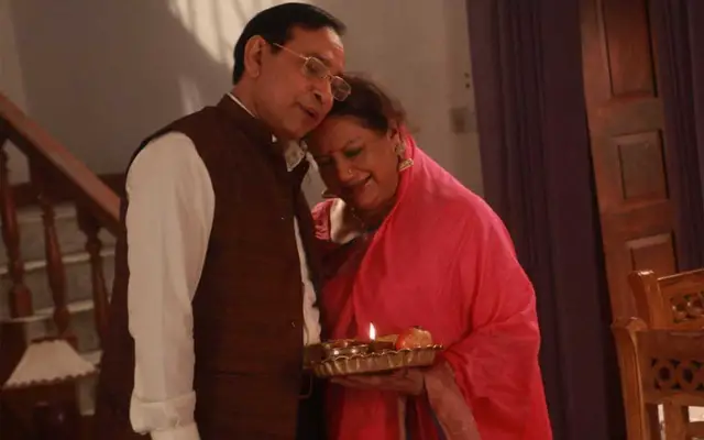 কবরীর স্বামীর চরিত্রে মোহাম্মদ বারী কবরীর স্বামীর চরিত্রে মোহাম্মদ বারী