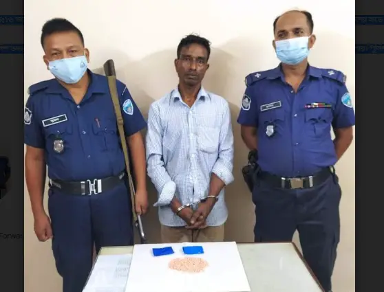 ফটিকছড়িতে মাদক সম্রাট কাশেম নিজামী ইয়াবাসহ আটক ফটিকছড়িতে মাদক সম্রাট কাশেম নিজামী ইয়াবাসহ আটক