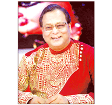 অরূপ রতনের ‘ত্রিনয়নী মা’ অরূপ রতনের ‘ত্রিনয়নী মা’