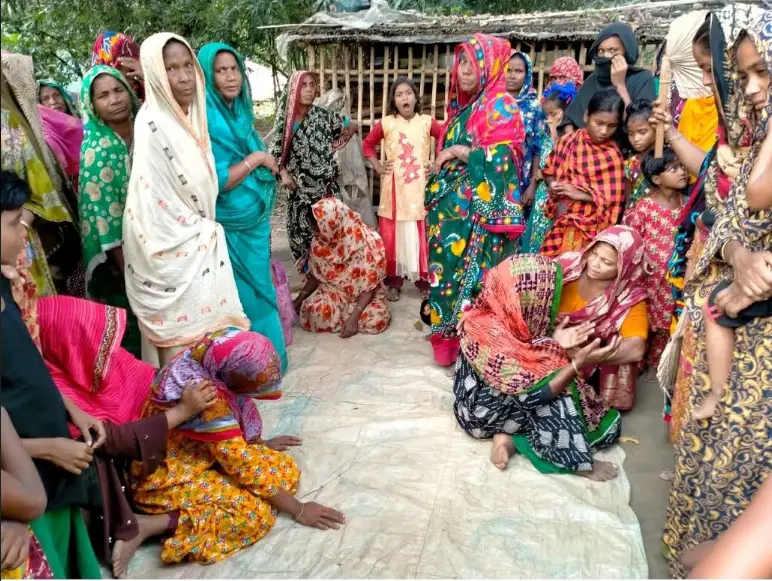চুয়াডাঙ্গার ঠাকুরপুর সীমান্তে এক বাংলাদেশী নিহত চুয়াডাঙ্গার ঠাকুরপুর সীমান্তে এক বাংলাদেশী নিহত