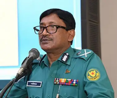 রাজধানীতে পুলিশের অস্থায়ী চেকপোস্ট বাড়ানোর নির্দেশ ডিএমপি কমিশনারের রাজধানীতে পুলিশের অস্থায়ী চেকপোস্ট বাড়ানোর নির্দেশ ডিএমপি কমিশনারের