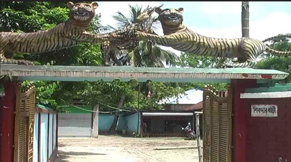 সেই শিকদার বড়ির ‘বিশাখ্যাত দুর্গা মন্ডপে’ এবার ভিন্ন চিত্র