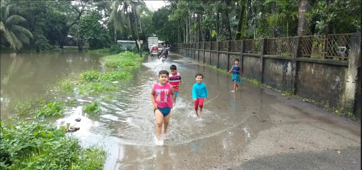 বরগুনায় ভারি বর্ষণে নিম্নাঞ্চল প্লাবিত