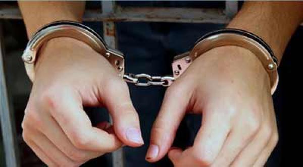 হাজী সেলিমের প্রটোকল কর্মকর্তা দিপু গ্রেফতার হাজী সেলিমের প্রটোকল কর্মকর্তা দিপু গ্রেফতার