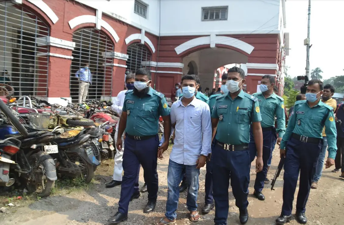 খুলনায় মাত্র তিন কার্যদিবসে মাদক মামলার আসামির কারাদণ্ড খুলনায় মাত্র তিন কার্যদিবসে মাদক মামলার আসামির কারাদণ্ড