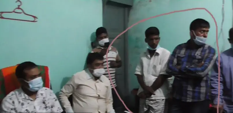 ঈশ্বরদীতে জাল দলিল রেজিষ্ট্রি করতে গিয়ে দু’ব্যক্তি আটক ঈশ্বরদীতে জাল দলিল রেজিষ্ট্রি করতে গিয়ে দু’ব্যক্তি আটক