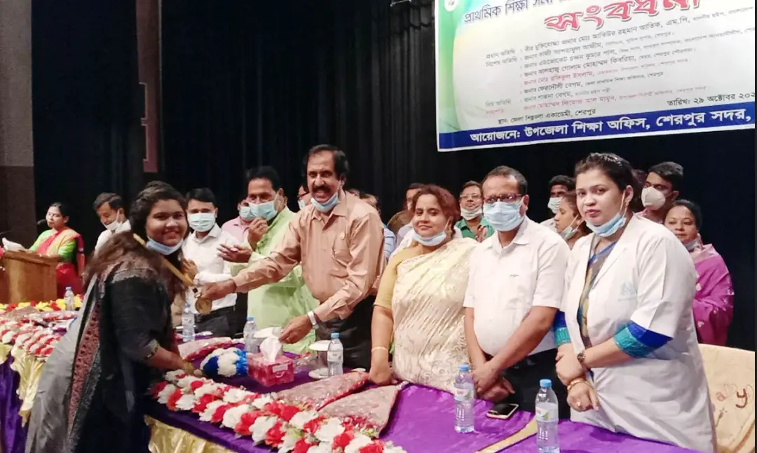 শেরপুরে প্রাথমিক সমাপনীতে বৃত্তিপ্রাপ্ত ২৫৫ শিক্ষার্থীকে সংবর্ধনা শেরপুরে প্রাথমিক সমাপনীতে বৃত্তিপ্রাপ্ত ২৫৫ শিক্ষার্থীকে সংবর্ধনা