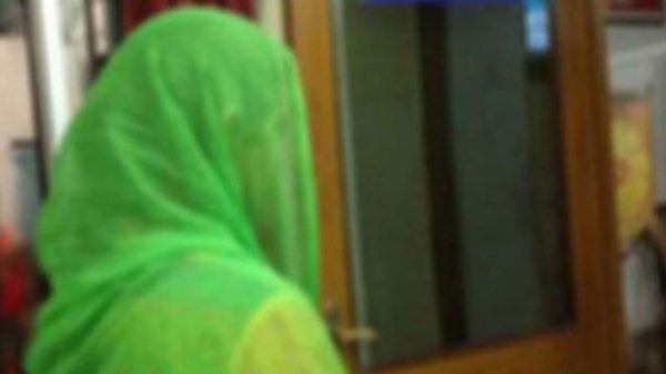 বরিশালে স্বামীকে হত্যার ভয় দেখিয়ে গৃহবধূকে ধর্ষণ বরিশালে স্বামীকে হত্যার ভয় দেখিয়ে গৃহবধূকে ধর্ষণ